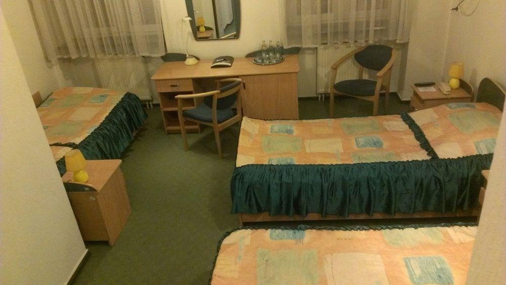 Aiden By Best Western Lodz Bagian luar foto